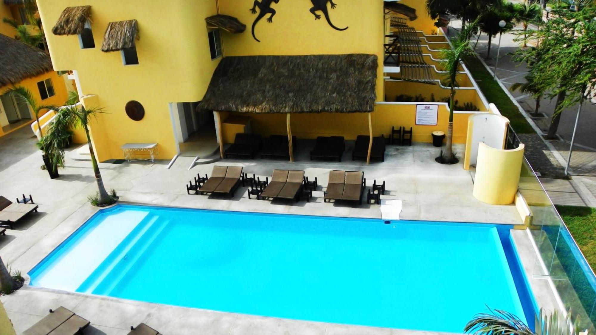 Zar Manzanillo Hotel Bagian luar foto