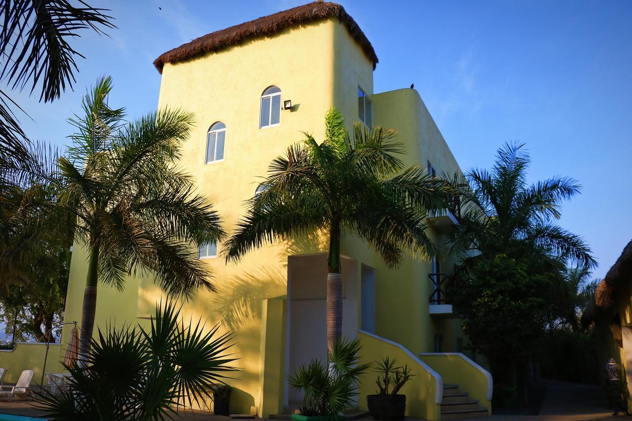 Zar Manzanillo Hotel Bagian luar foto
